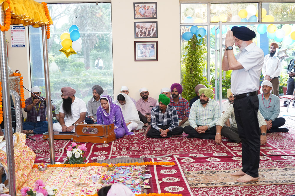 देश भगत यूनिवर्सिटी में गुरतागद्दी को समर्पित श्री सुखमनी साहिब का पाठ आयोजित किया गया